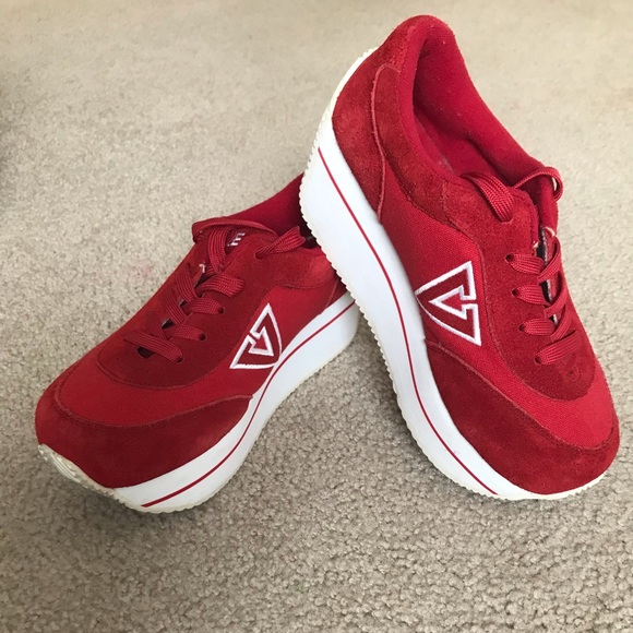 Vintage Volatile Women’s Platform Suede Sneakers *(Please see size description) - Picture 4 of 8